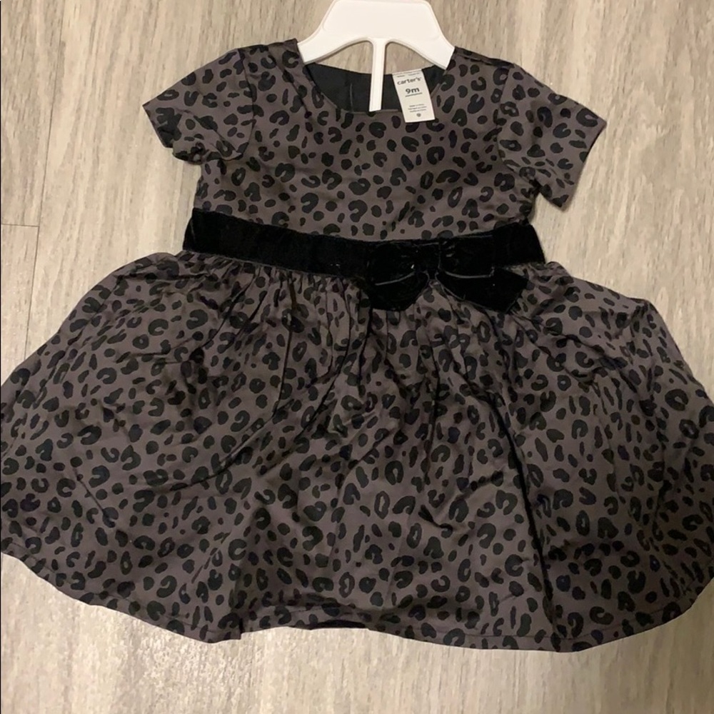 Cheetah printed dress with velvet black bow